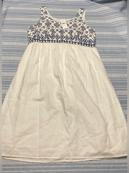 LOFT Dresses & Skirts - NWT LOFT white dress with blue and black embroidered bodice.